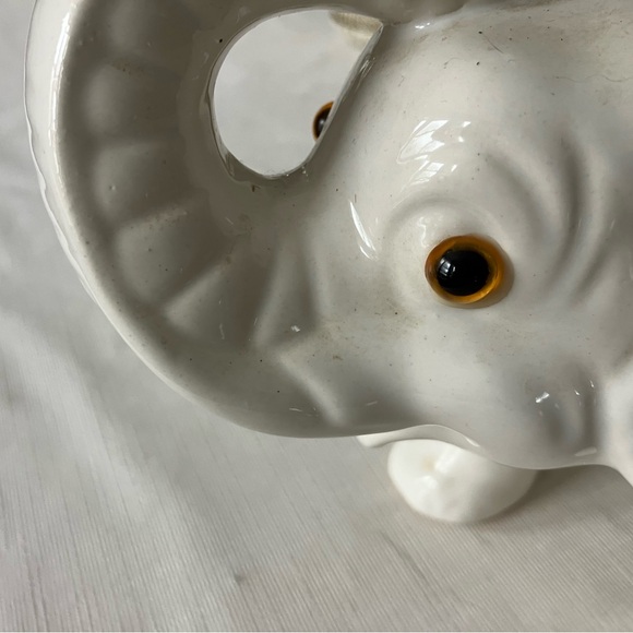 Elephant planter - Picture 4 of 5